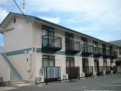 外　観