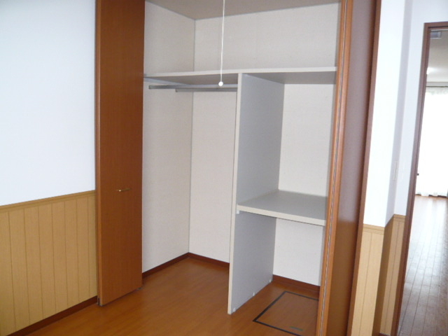 久しぶりに空きました!奥谷町の2LDK!洋室のみの間取りです。