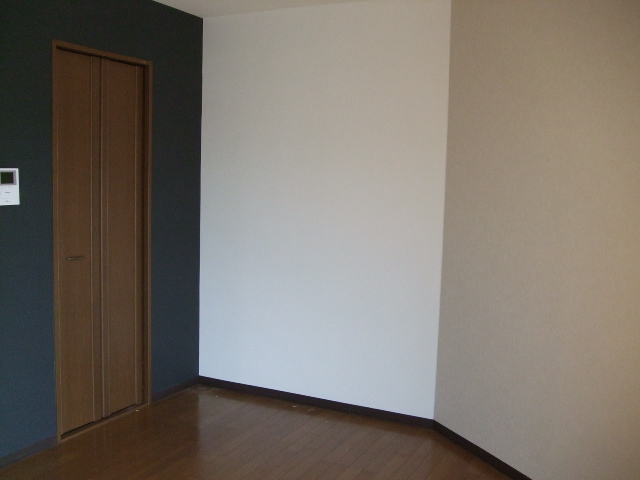 床暖房付き1Kアパート!角部屋に空きがありますよ!インターネット無料!